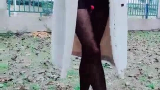 大屌狗趴式肏美白骚穴 精液喷涌而出