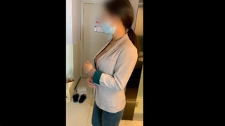 Jeny Smith的繼妹Merry去俱樂部