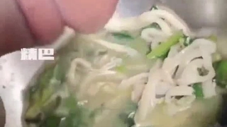 周末和漂亮大三女友开房啪啪外表清纯美女口活如此犀利舔遍全身说不都是你教的嘛无套干出好多白浆内射对白淫荡