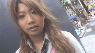 2狼友高价众筹169CM气质性感的车模美女,2人边操边玩弄,不给她休息的时间,淫叫：好舒服,快使劲操我,我要,我要高潮!