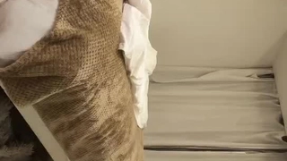 怎么可以吃兔兔!!可爱小兔子被大哥哥在床上用嘴巴征服了全身!!
