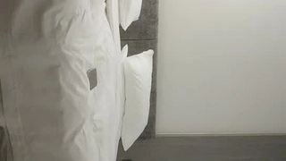 伊豆舞女娇嫩人妻为我口~