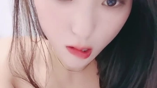 顶点--清纯校园女神，家中下海，晚自习回来悄悄直播赚生活费，小淫穴摸摸就流汁水，掰穴诱惑狼友！