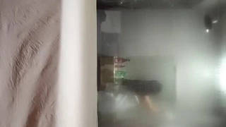 赵铁柱午饭后小息，先来打个飞机吧，手法太专业了