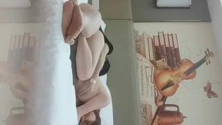 蜜芽忘忧草老狼三区欢迎您内裤套头极品嫂子