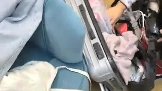 -guochan-长的清纯可爱新疆小美女主播与土豪大叔伪老公车震直播高潮喷了好多水大叔还说要搞她妹对白精彩